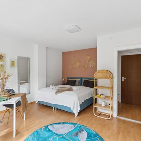 Sali Homes Sm13 -1-Room Apartment By Roehrensee Bayreuth Exteriér fotografie